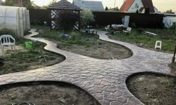 Бетон для дорожек и площадок на загородном участке