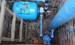 Вода из скважины: как создать автономный водопровод для частного дома?