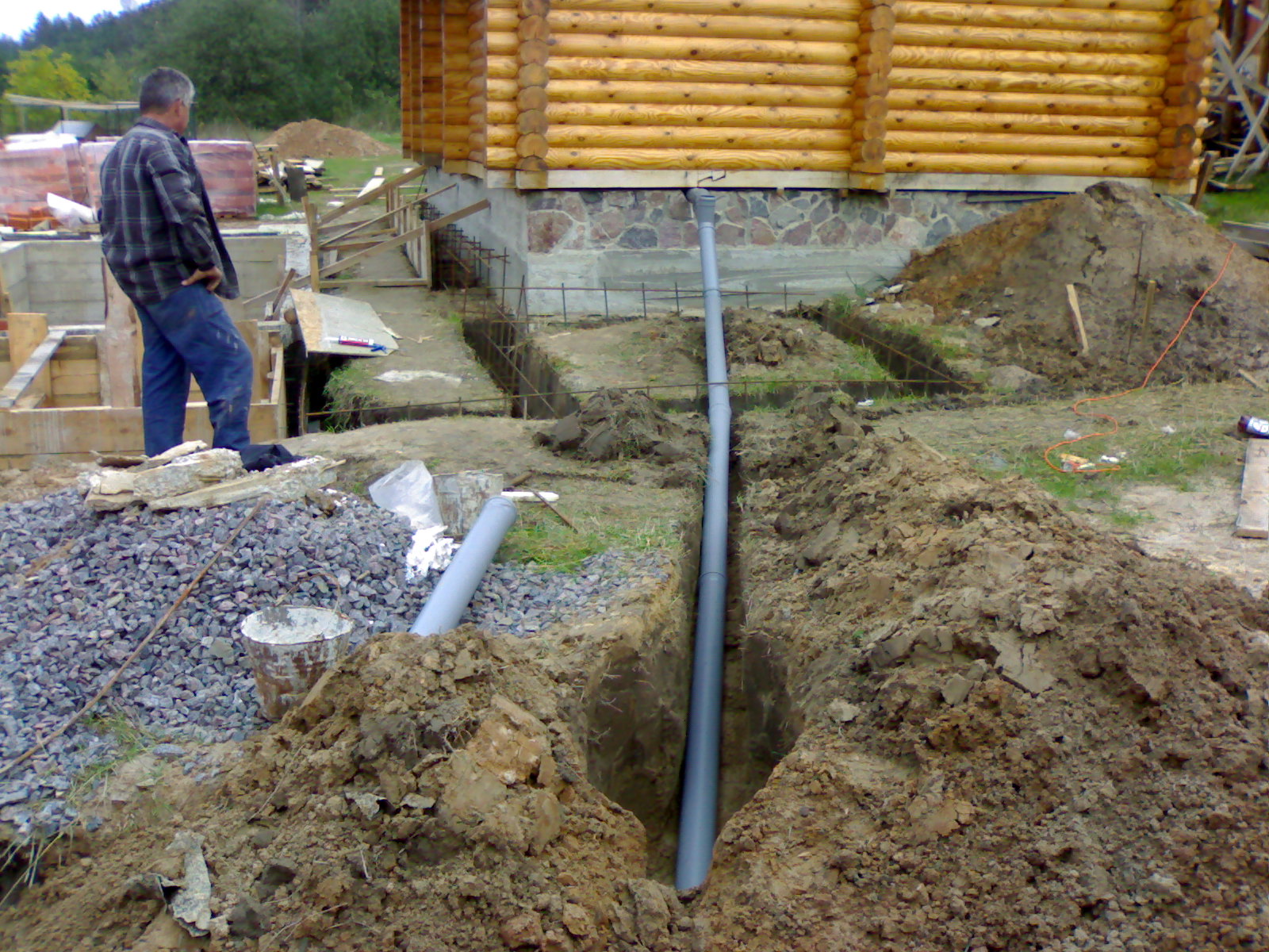 Как сделать выгребную яму для дома самостоятельно?